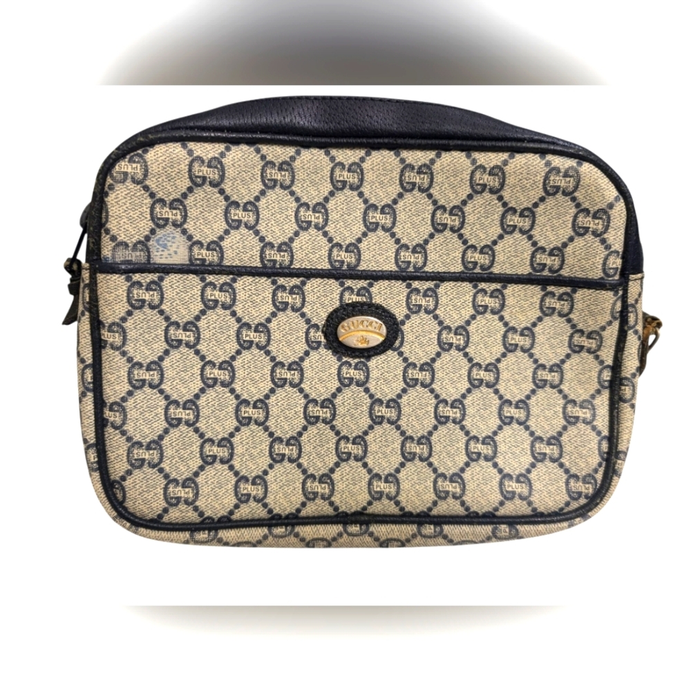 Gucci Plus Wristlet Clutch Crossbody Bag *Vintage*
